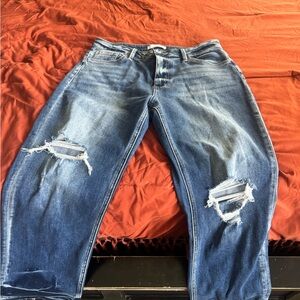 Women’s distressed ankle jeans